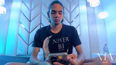 MAX online show from January 15, 4:10 am