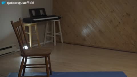 Max   onlyfansmaxaugustofficial online show from January 15, 6:40 pm