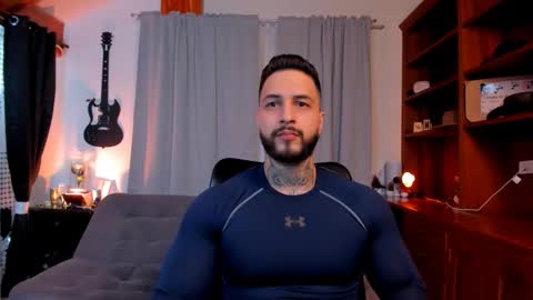 Snapshot of max_dic1 chatting on February 2, 3:21 am max D. online show from February 2, 3:21 am