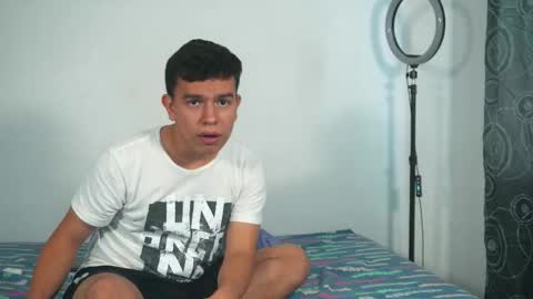 Max online show from November 16, 9:28 pm