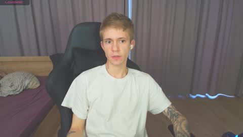 Max Gen with tats 24years  And Ethan without tats 20 years online show from February 8, 1:44 pm