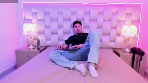 max_huntter online show from March 30, 11:38 pm