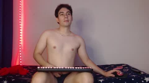 max_snow1616 online show from February 13, 4:21 pm