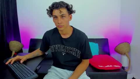 MAX     online show from September 28, 7:28 am