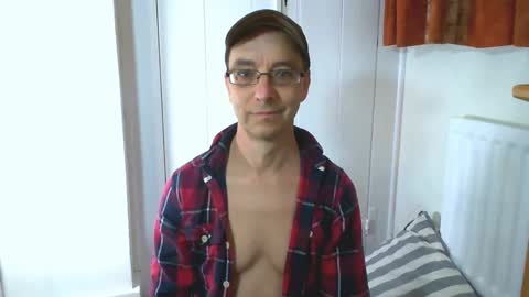 Max Davies online show from October 21, 10:09 am