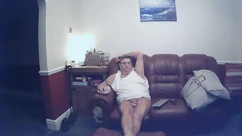 Snapshot of maxi_johnes chatting on March 11, 11:04 pm MAX online show from March 11, 11:04 pm