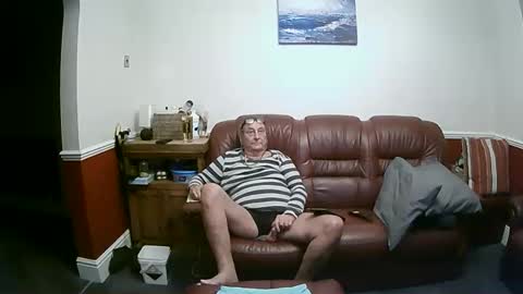 Snapshot of maxi_johnes chatting on September 13, 10:45 pm MAX online show from September 13, 10:45 pm