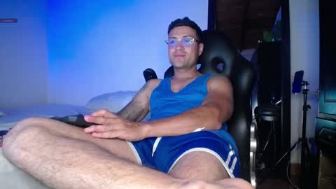 MAXI      online show from February 6, 5:14 am