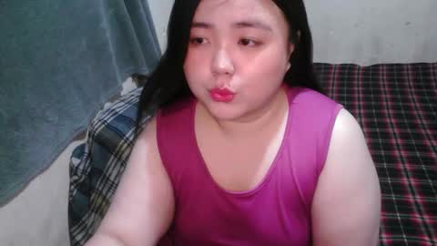 Snapshot of maxie_cat chatting on October 20, 1:05 pm Maxie online show from October 20, 1:05 pm