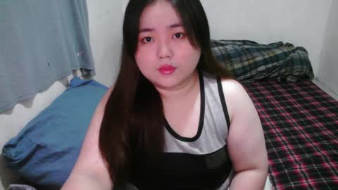 Snapshot of maxie_cat chatting on February 1, 11:42 am Maxie online show from February 1, 11:42 am