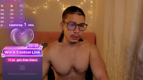 Snapshot of maxifit_ chatting on January 10, 9:44 am Mikael online show from January 10, 9:44 am