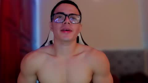 Snapshot of maxiimus__ chatting on January 13, 8:04 pm Maximus online show from January 13, 8:04 pm
