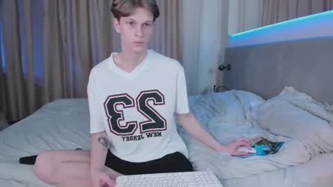 Snapshot of maxim_burn chatting on March 3, 7:17 pm maxim burn online show from March 3, 7:17 pm
