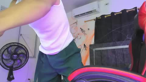 Maximiliano online show from November 3, 8:43 pm