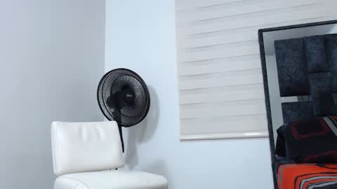 Maximo Sebastian online show from December 2, 12:45 am