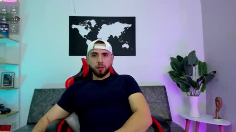 Maximo Wolf online show from November 25, 9:02 pm