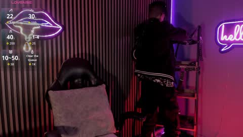 MAXIMO online show from April 3, 12:23 pm