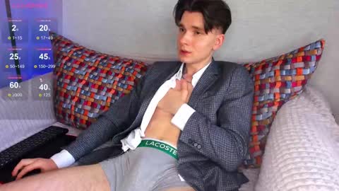 Max online show from March 7, 1:07 pm