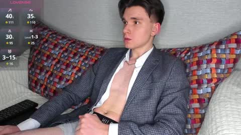 Max online show from February 6, 12:54 am