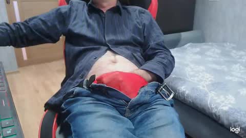 maximus3334 online show from November 11, 11:23 am