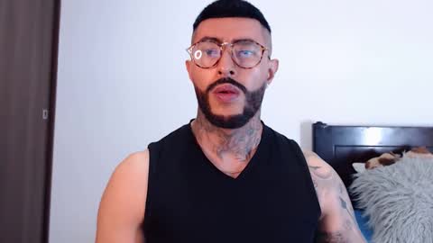 Snapshot of maximus_golden chatting on February 9, 4:14 am Independent Model online show from February 9, 4:14 am