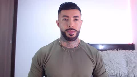 Independent Model online show from January 11, 12:16 am