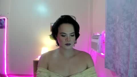maxine_fucks online show from November 16, 1:02 pm