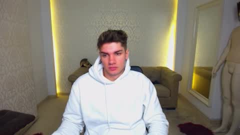 MaxKaiden online show from January 19, 6:23 am