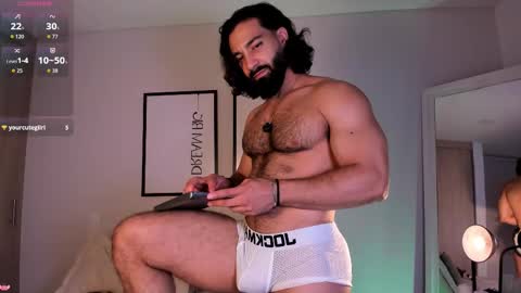 Max online show from February 20, 11:40 pm