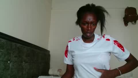 maxxinepetite online show from February 16, 1:09 pm