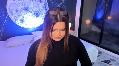 Snapshot of maxxxine_ chatting on October 9, 5:46 am Maxine Minx online show from October 9, 5:46 am