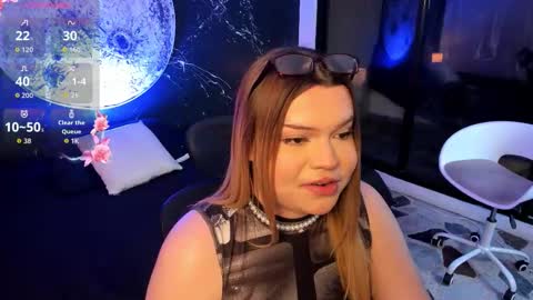 Snapshot of maxxxine_ chatting on October 7, 1:34 am Maxine Minx online show from October 7, 1:34 am