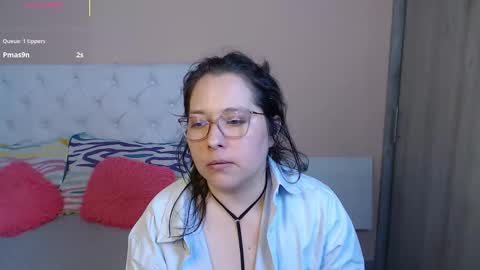 May online show from November 28, 5:15 am