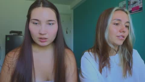 Dani and May online show from March 29, 8:27 am