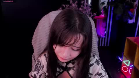 may_lings online show from July 4, 4:43 pm