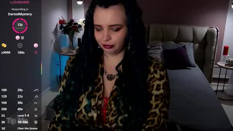 Maya Mils online show from October 3, 1:15 am