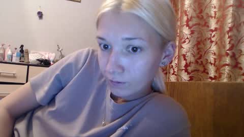 maybe_doll online show from November 9, 2:09 pm