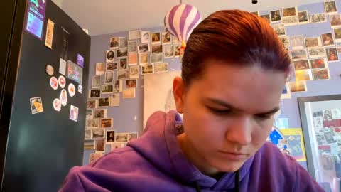 Rose online show from April 9, 6:19 am