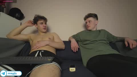 Snapshot of maygly chatting on March 1, 4:44 pm Slava and Alextatto online show from March 1, 4:44 pm