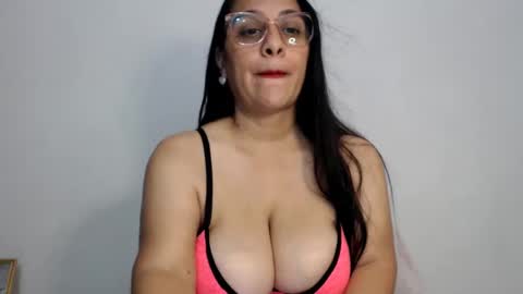 Snapshot of mayitadelicious chatting on January 17, 7:49 pm mayitadelicious online show from January 17, 7:49 pm