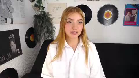 Maylin Skye online show from July 21, 8:44 pm