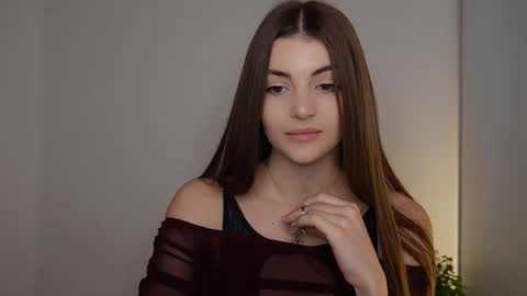 mayttease online show from November 22, 7:18 am