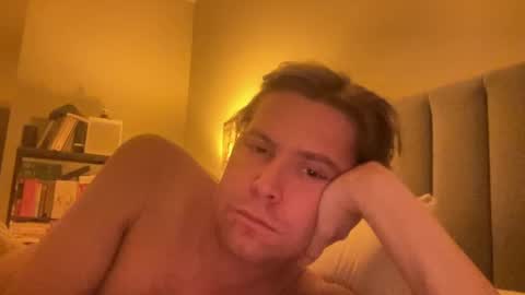 lol online show from March 3, 2:04 am