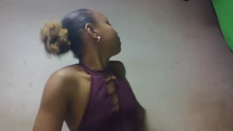 mbotyfeliciaa online show from November 12, 9:33 am