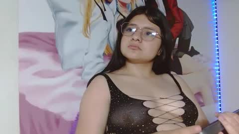 Snapshot of mckennahot303av chatting on March 10, 2:37 pm mackenna av online show from March 10, 2:37 pm