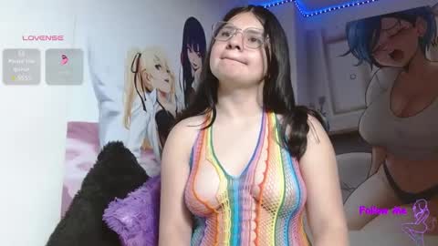 Snapshot of mckennahot303av chatting on March 4, 11:29 am mackenna av online show from March 4, 11:29 am