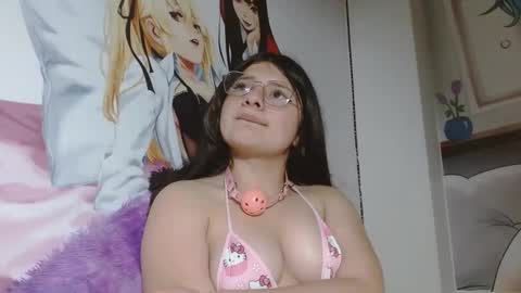 Snapshot of mckennahot303av chatting on March 7, 5:28 pm mackenna av online show from March 7, 5:28 pm