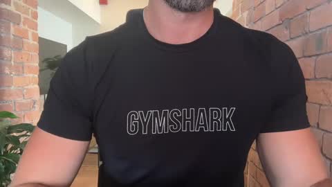 mcr8080 online show from October 25, 11:42 am