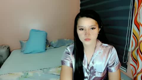 Snapshot of mea_mm19 chatting on March 9, 11:36 am mea_mm19 online show from March 9, 11:36 am