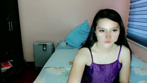 Snapshot of mea_mm19 chatting on March 8, 6:21 am mea_mm19 online show from March 8, 6:21 am